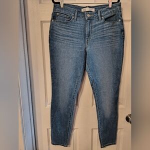 Signature Levi Strauss Sz 14M Mid Rise Skinny Women's Blue Jeans